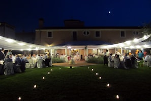 Espace banquet en plein air