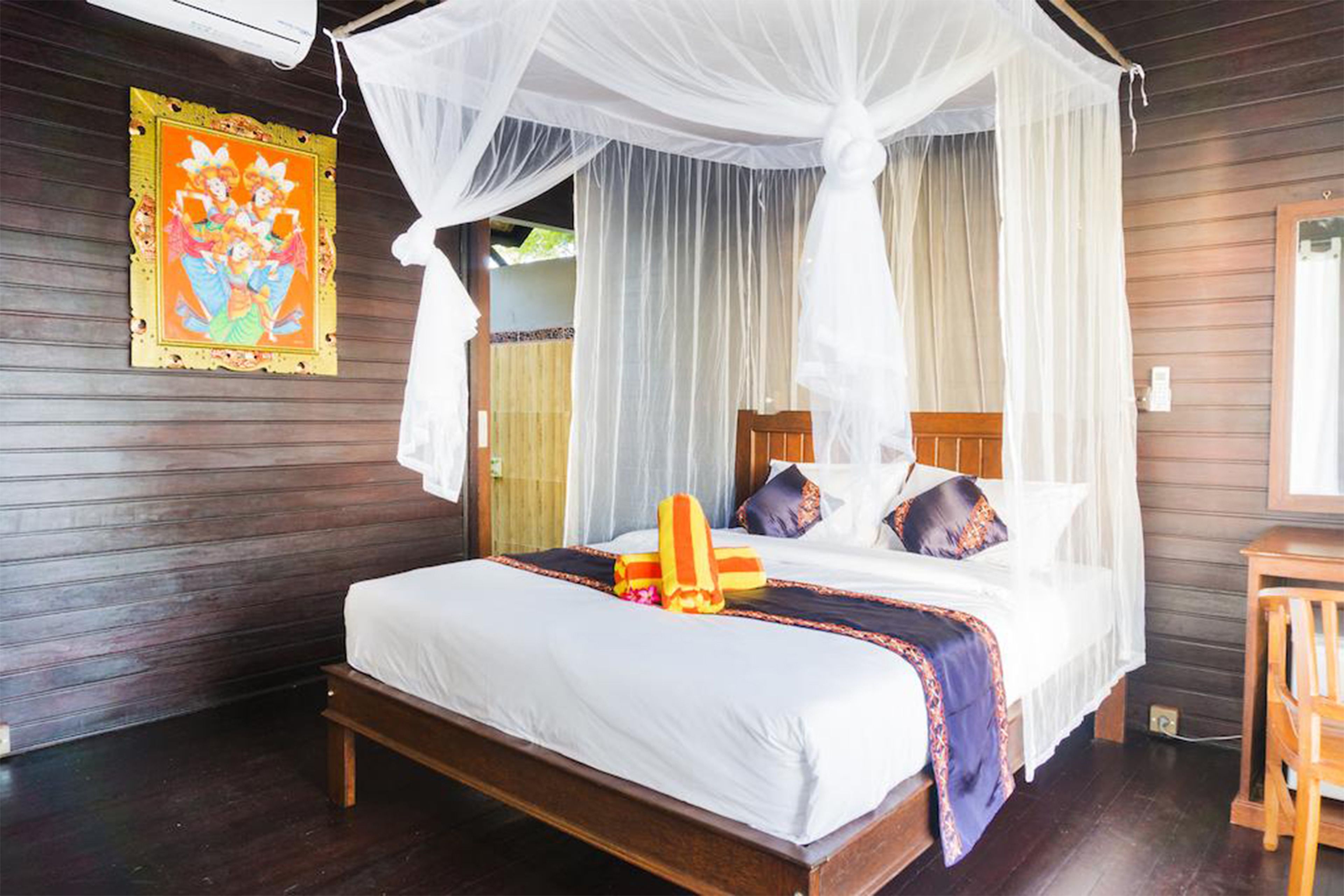 deluxe bungalow, sea view | minibar, in-room safe, desk, free wifi