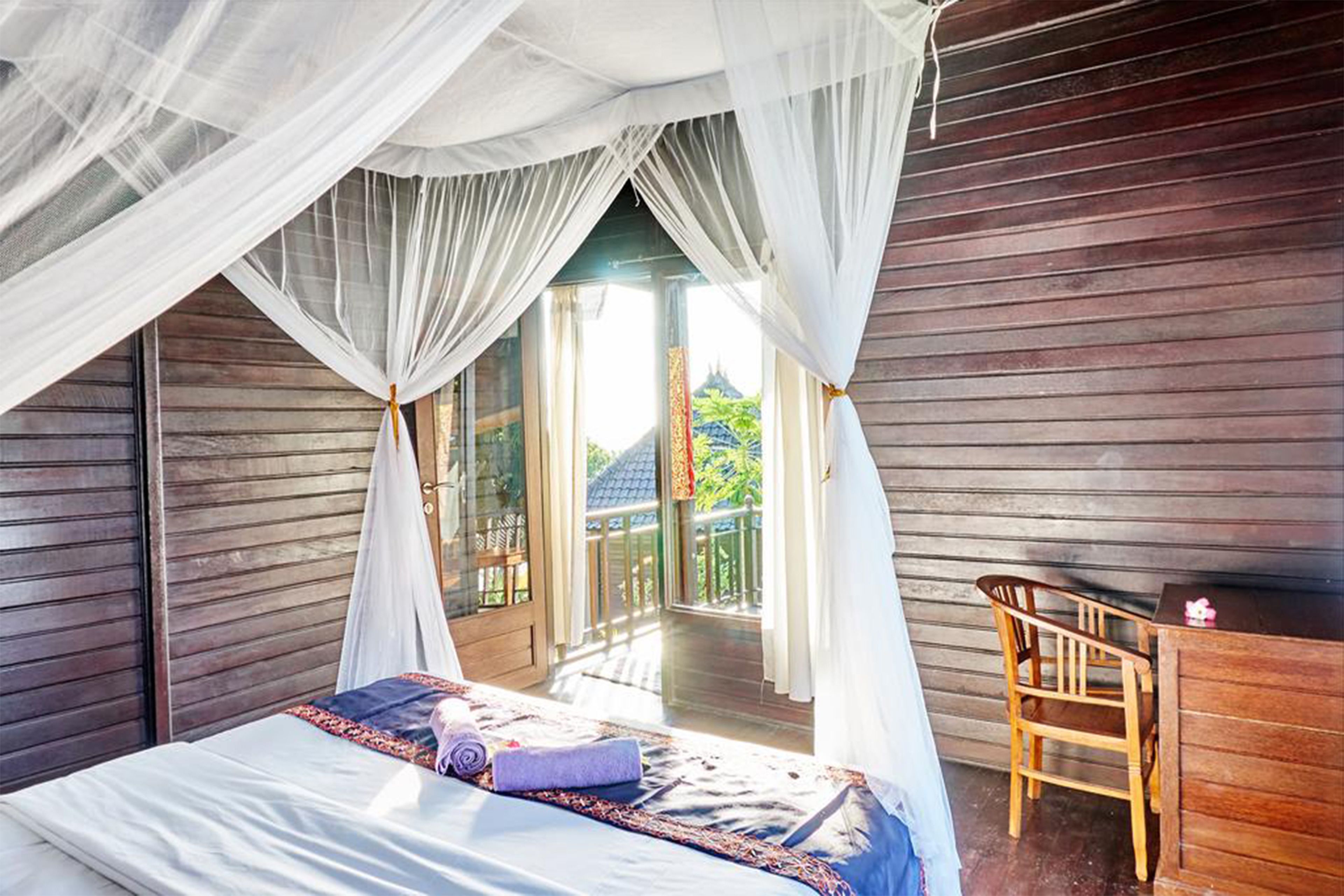 deluxe bungalow, sea view | minibar, in-room safe, desk, free wifi