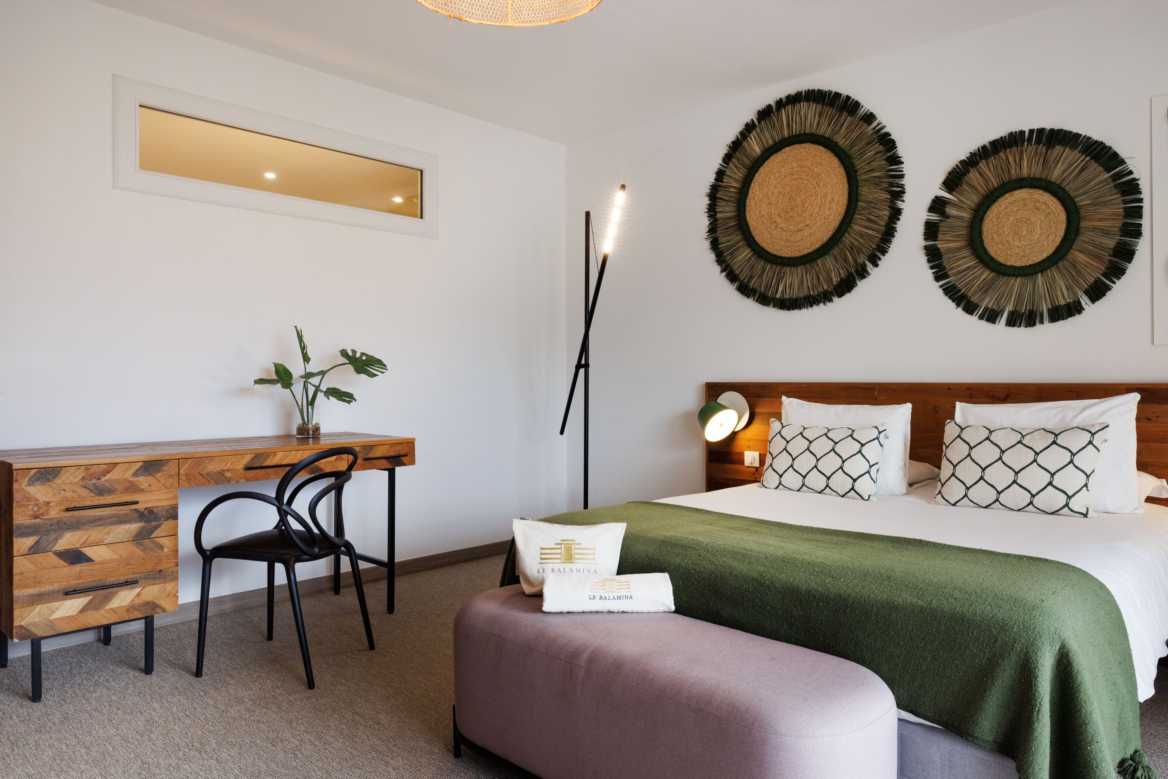 premium double room | premium bedding, in-room safe, individually decorated