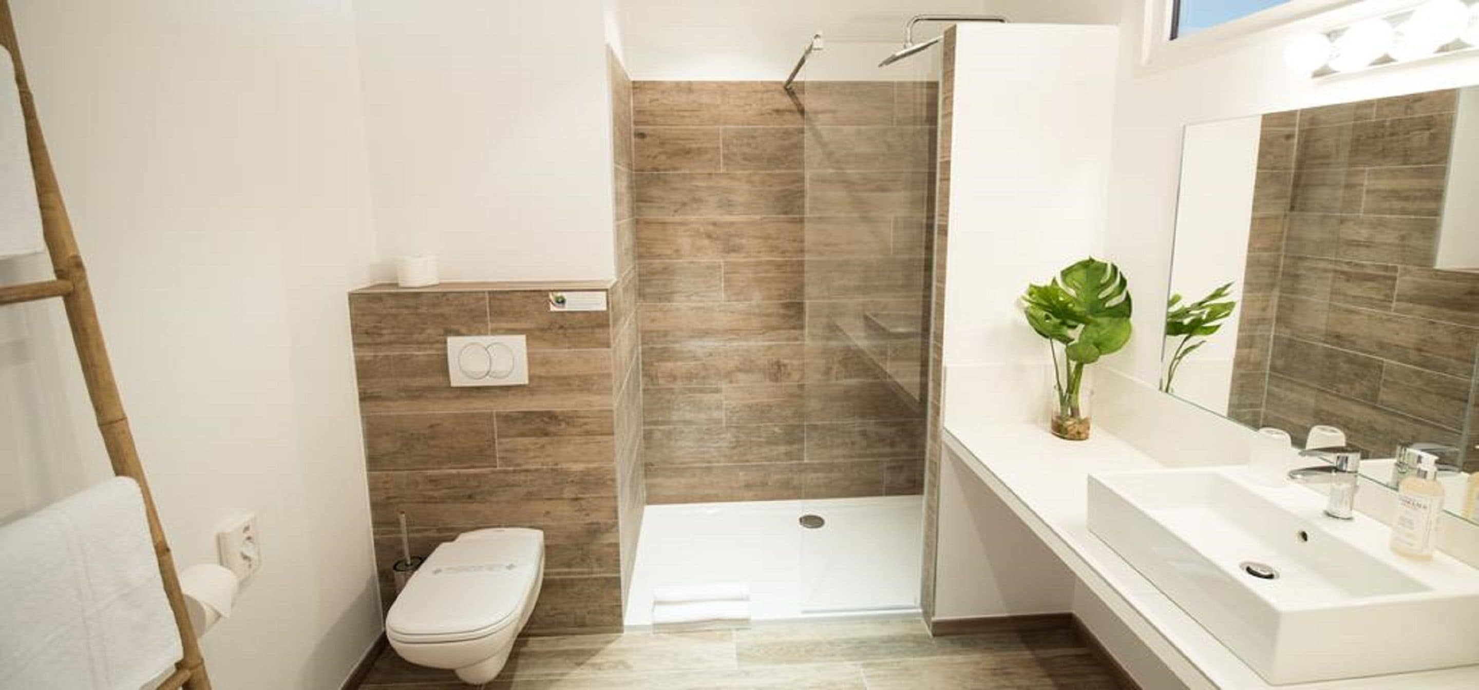 shower, rainfall showerhead, eco-friendly toiletries, hair dryer