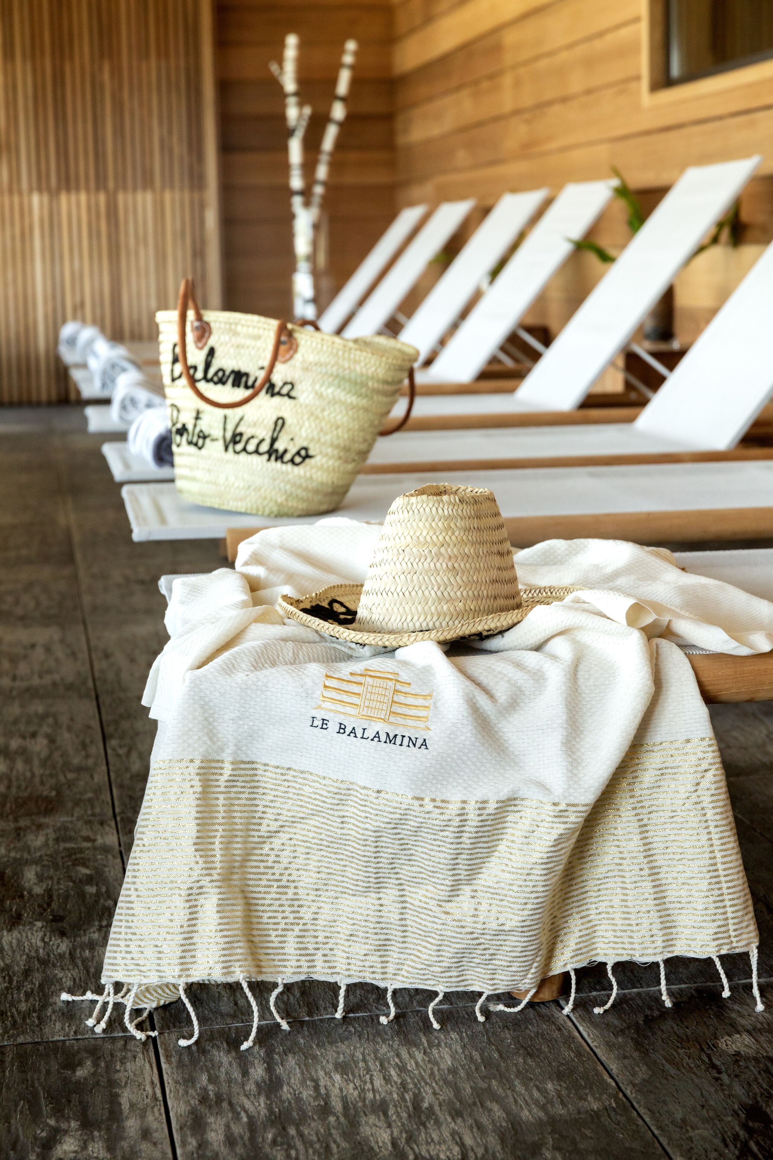 indoor pool, open 8:00 am to 8:30 pm, pool loungers