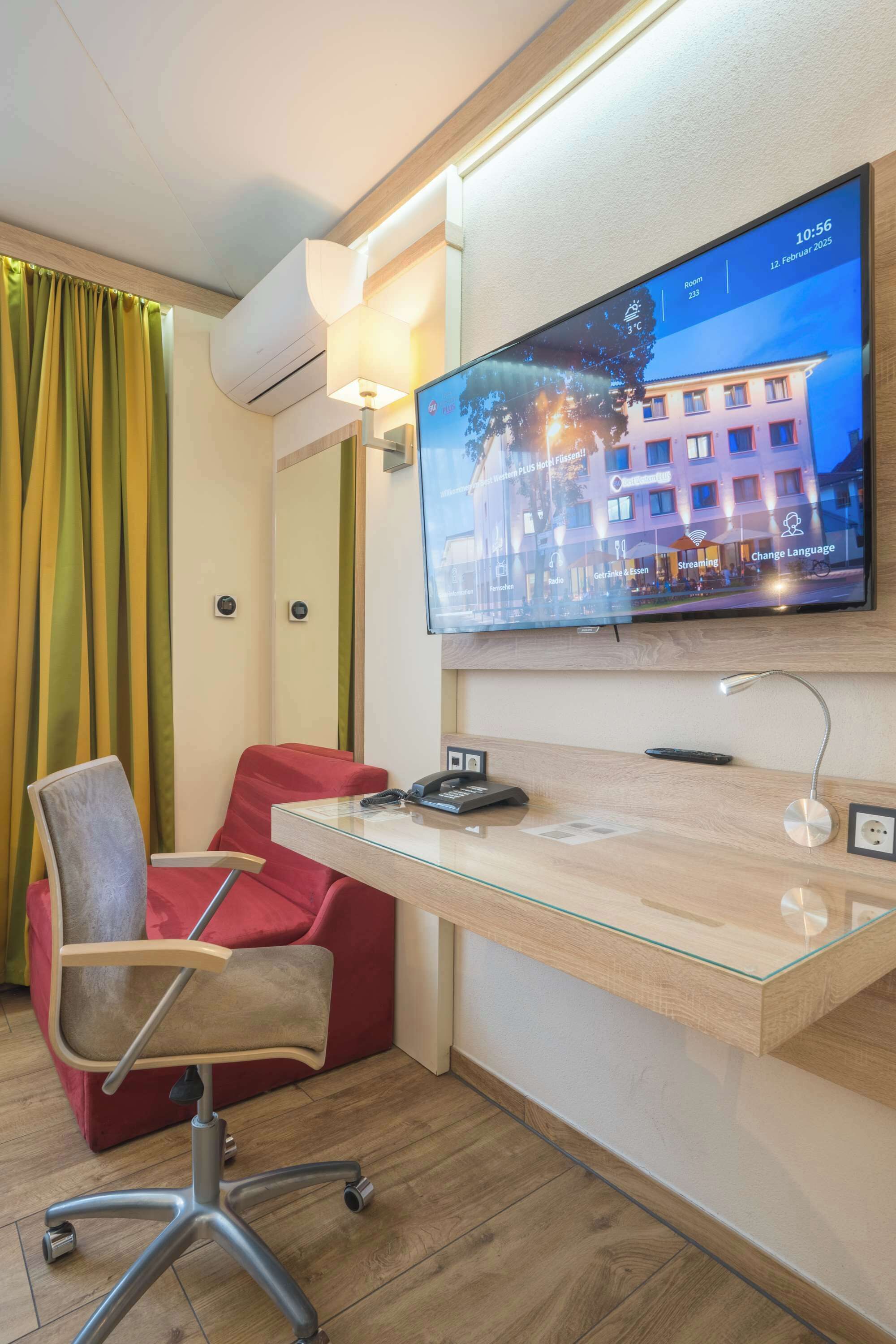 1 bedroom, hypo-allergenic bedding, down duvets, minibar