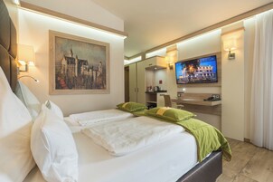 1 habitación, ropa de cama hipoalergénica, cubrecamas y minibar 