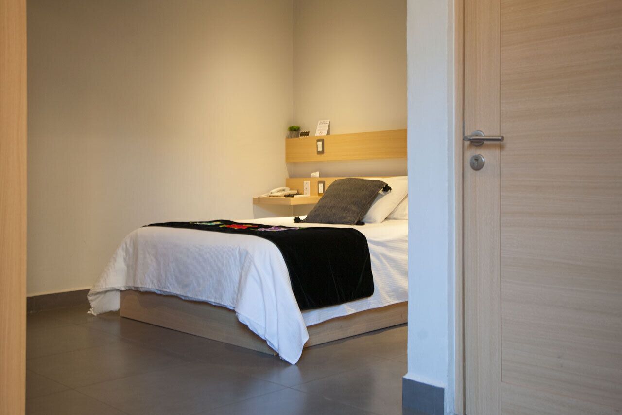 standard room, 1 double bed | in-room safe, individually decorated, individually furnished