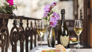 Standard Double Room | Terrace/patio