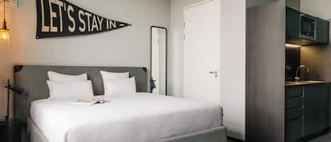 Studio Deluxe | Skrivbord, ljudisolering, resesÀng och gratis wi-fi