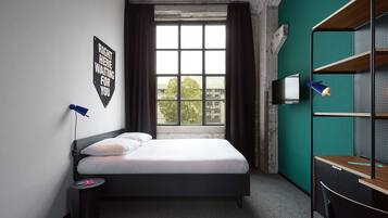 Schreibtisch, schallisolierte Zimmer, Reisekinderbett, kostenloses WLAN