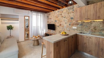 Apartment (Emerald) | Wohnbereich | Flachbildfernseher