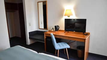Down duvets, in-room safe, desk, soundproofing