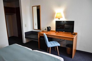Chambre Double Standard | Couette en duvet d'oie, coffres-forts dans les chambres, bureau