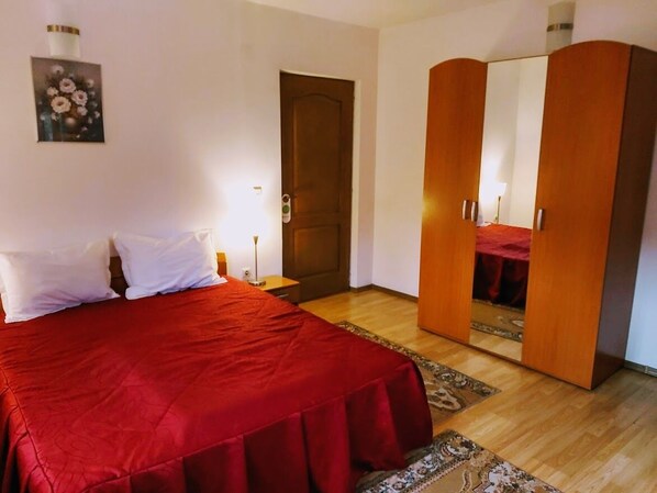 Minibar, schallisolierte Zimmer, kostenloses WLAN, Bettwäsche