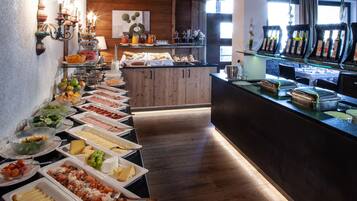 Petit déjeuner buffet