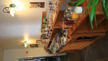 Tägliches inbegriffenes Frühstücksbuffet