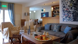 Unclassified image, 5 of 35, button - Astrolabe Hotel (Mantoudi-Limni-Agia Anna)