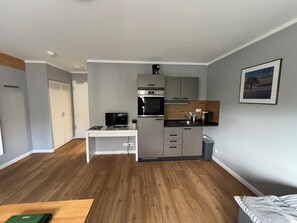 Comfort Double Room | Private kitchen