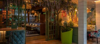 Hyde Hotel (Formerly The Forster Court Hotel)