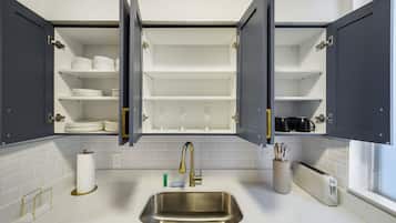 Deluxe-huoneisto, 2 makuuhuonetta, keittiö | Yksityinen keittiö