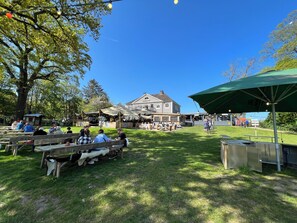 Lunch and dinner served, Regional cuisine - Bett4you Peiner Hof (Prisdorf)