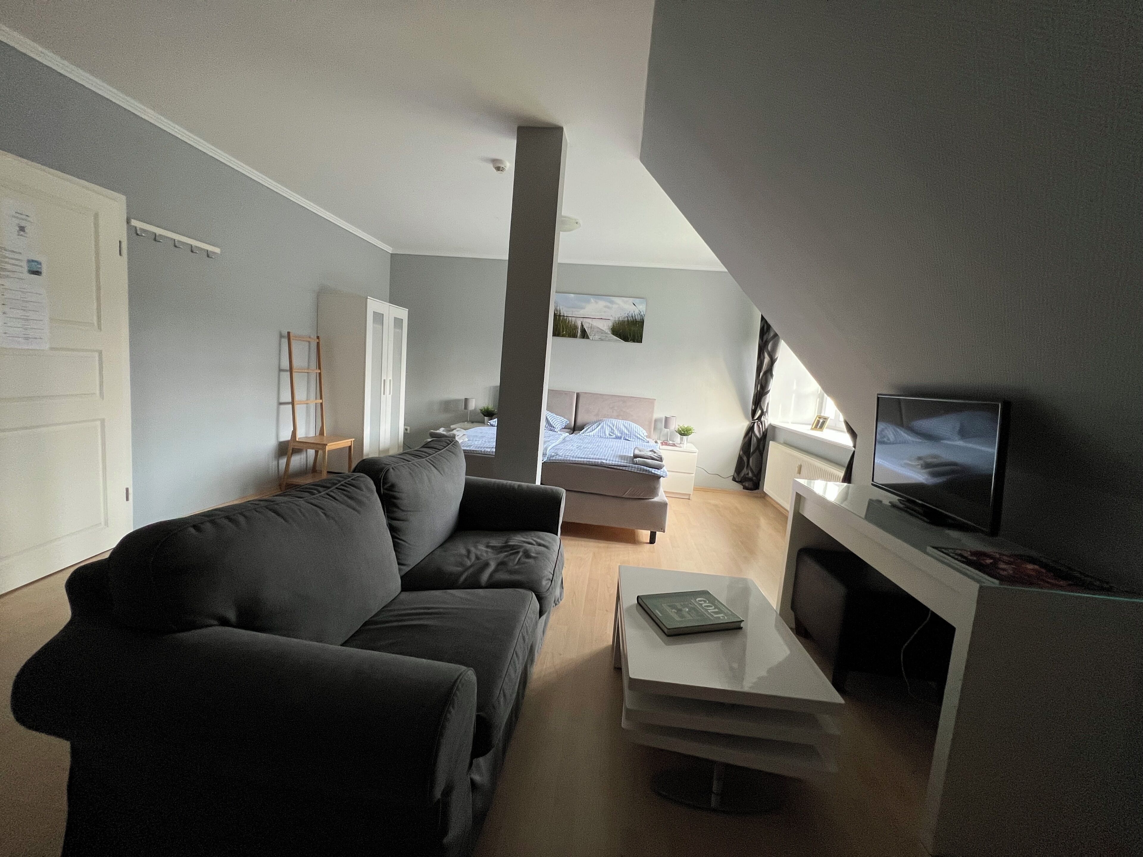 Classic Studio Suite | Living area