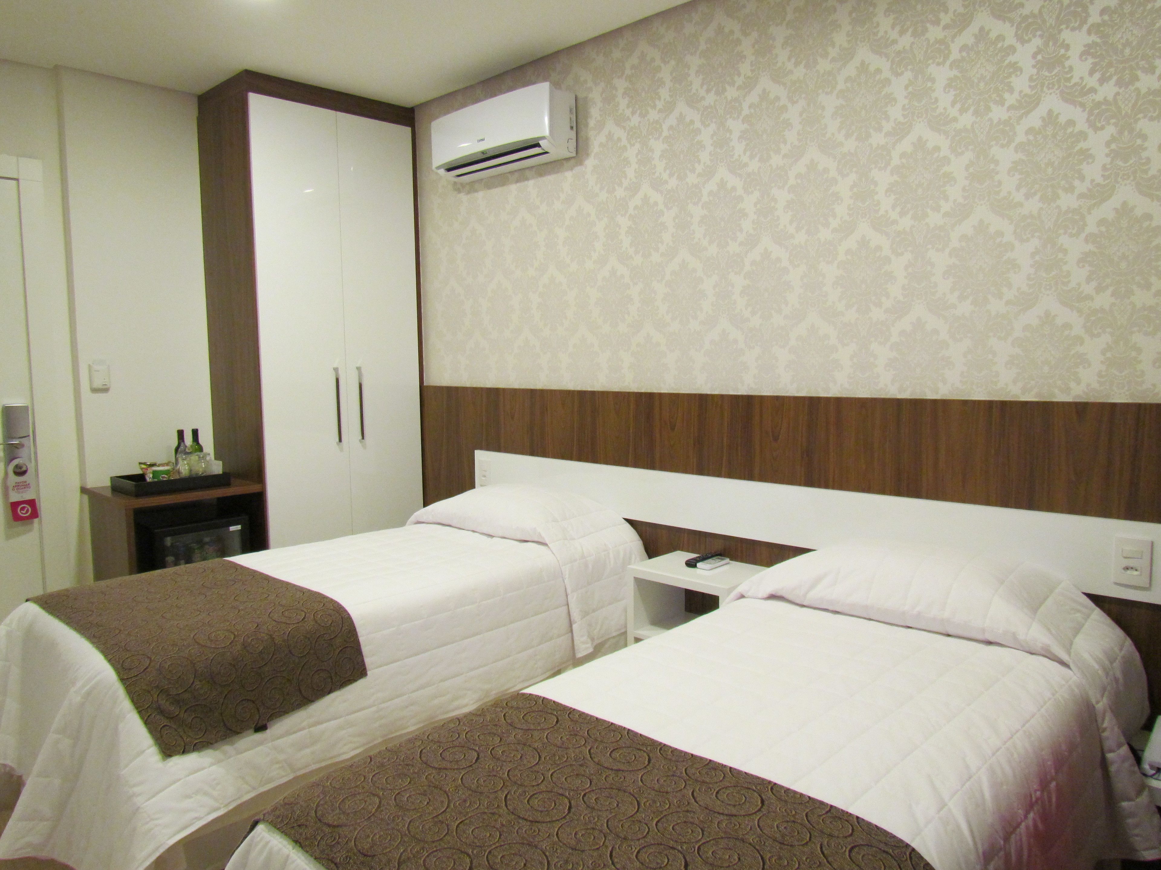 deluxe twin room (apartamento duplo solteiro) | 1 bedroom, premium bedding, minibar, in-room safe