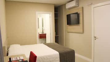 Quadruple Room (APARTAMENTO QUADRUPLO) | View from room