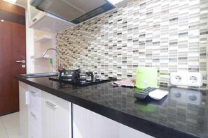 Electric kettle - Hotel Gunawangsa MERR (Surabaya)