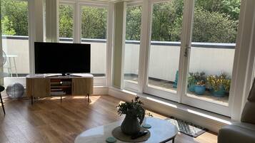 Basic Apartment, Ensuite (2 bedroom) | Balcony view