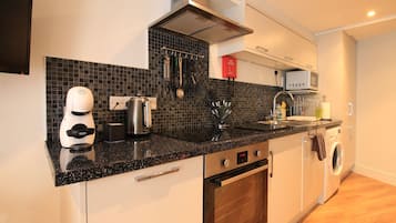 Appartement, salle de bains attenante, vue jardin | Divers