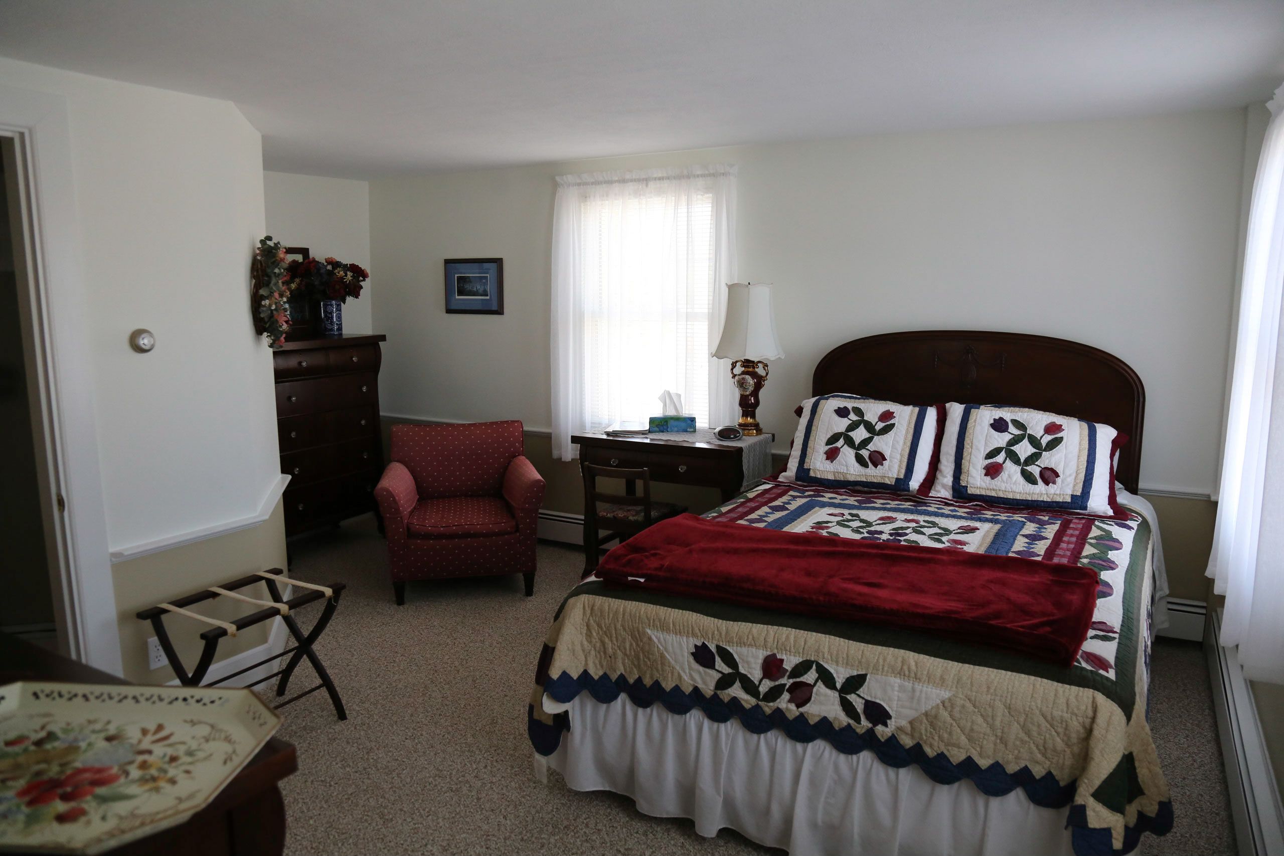 Room, 1 Queen Bed, Lake View (#2, No children under 6 allowed) | Free WiFi