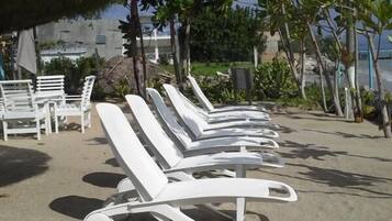 Private beach nearby, white sand