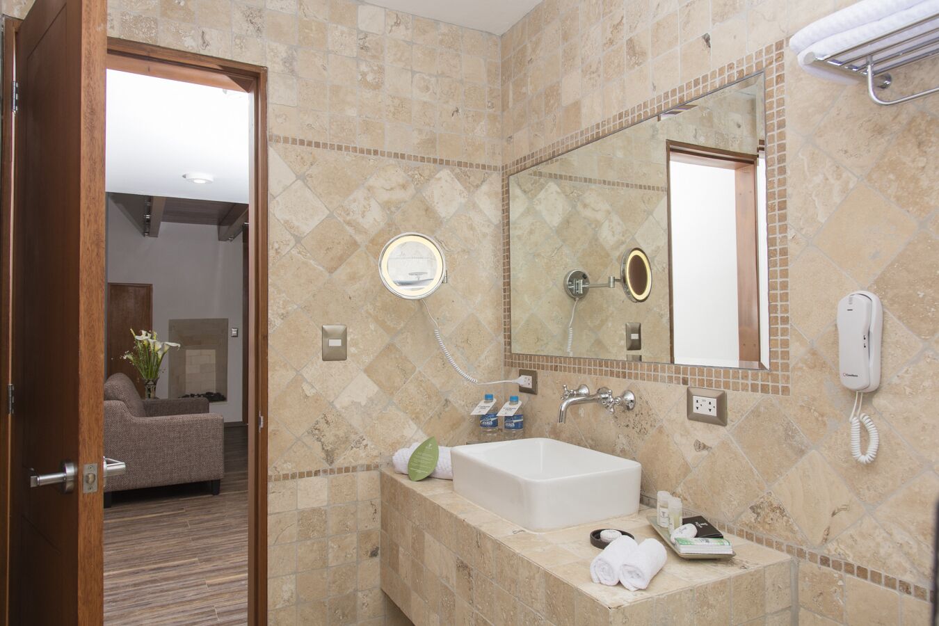 junior room, 1 king bed, valley view | bathroom | shower, free toiletries, hair dryer, bathrobes