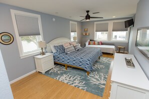 3 chambres, fer et planche à repasser, Wi-Fi gratuit, draps fournis