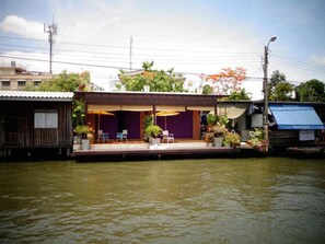 Quang cảnh nhìn từ nơi lưu trú