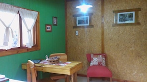 In-room dining - Tierras del Sur I (Villa La Angostura)