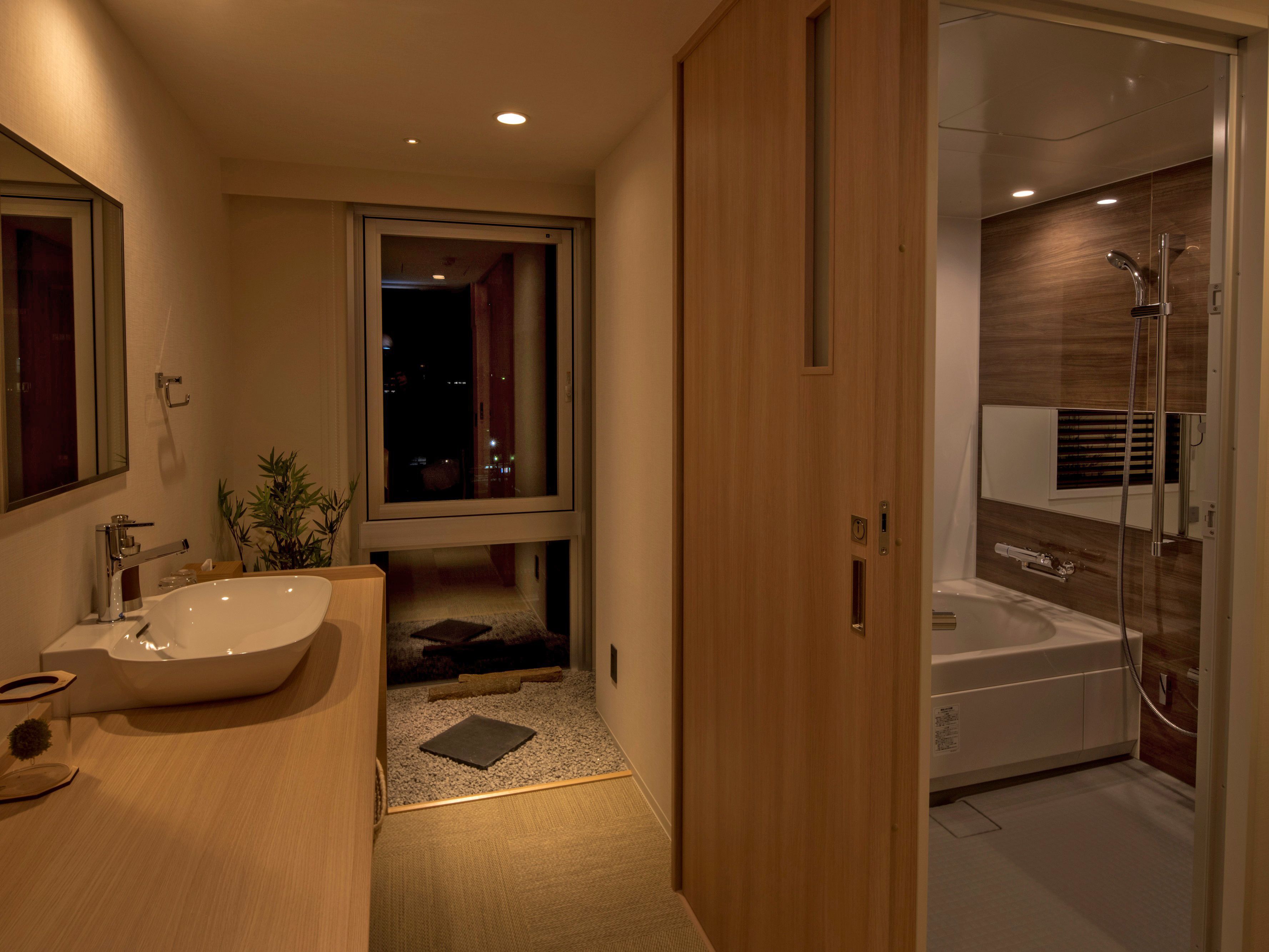 twin room | bathroom sink