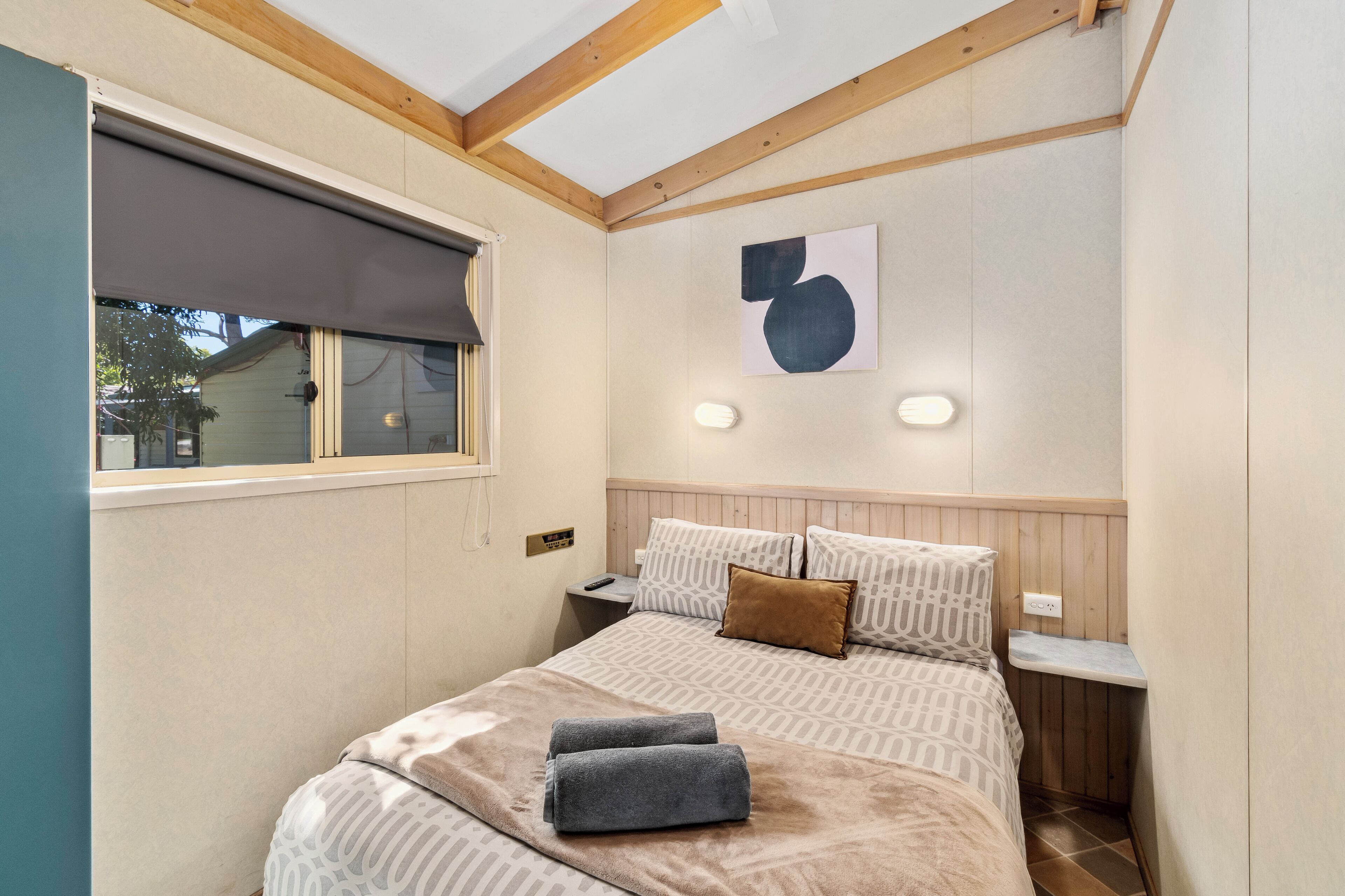 Cabane Économique, 2 chambres (Bradman, Double + Tri-bunk)