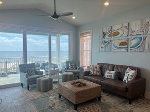 Smart TV, videojuegos, tenis de mesa y libros 