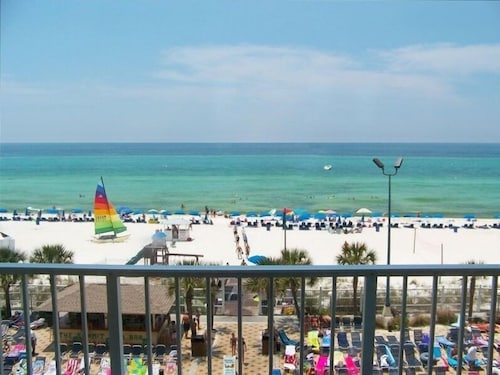 4th Floor on the beach! RIGHT ABOVE THE POOL. Unbeatable view!!!