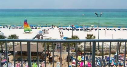 4th Floor on the beach! RIGHT ABOVE THE POOL. Unbeatable view!!!