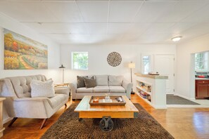 Smart TV, DVD player, books