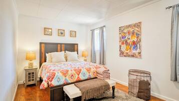 2 chambres, fer et planche à repasser, Wi-Fi gratuit, draps fournis