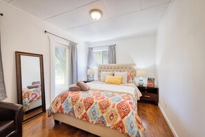 2 bedrooms, iron/ironing board, free WiFi, bed sheets - True Wine Country Living: 2BR Converted Milkbarn on Family Vineyard (Forestville)