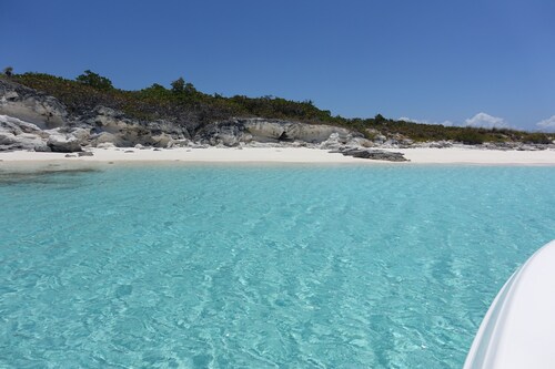 Stella Views has stunning 360 degree views of Long Island, Atlantic & Caribbean 