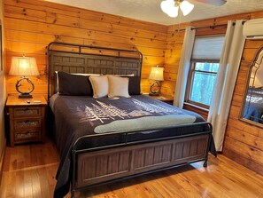 3 Schlafzimmer, Schreibtisch, Bügeleisen/Bügelbrett, kostenloses WLAN