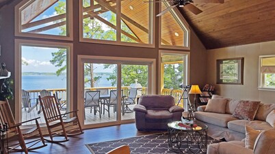 Y-Knott Lodge! Relax on the shores of Toledo Bend!