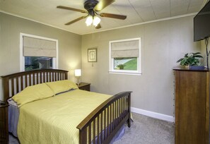 4 Schlafzimmer, Reisekinderbett, kostenloses WLAN, Bettwäsche