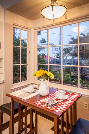 Dining - Family Fun with Old World Charm in a Five Star Location (Santa Cruz)