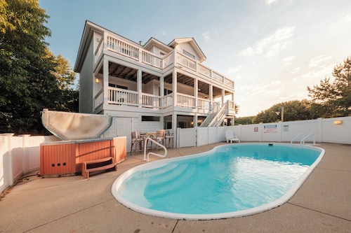 Dolphin Inn-7BR, mit Pool, Spa und Piratenschiff mit Fitnessstudio / Golf.  Pet & Pirate Friendly