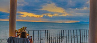 !!BEACHFRONT IN THE CITY CENTER! SUMMER 2026 SPECIAL, ONLY 199/NT!!!